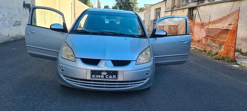 Usata Mitsubishi Colt Instyle 109 CV (80 kW) 2005 Grigio Berlina