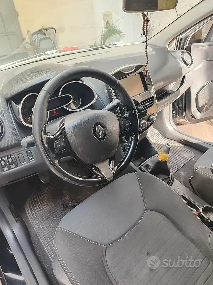 Usata Renault Clio 90 CV (66 kW) 2014 Nero Utilitaria