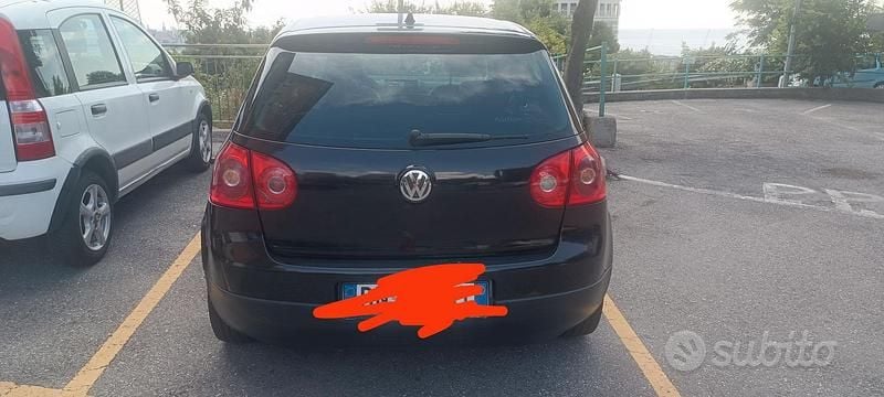 Nero Usata 2008 VW Golf V GT Tre volumi | 4000 € (Ottimo prezzo) - Immagine 1/4