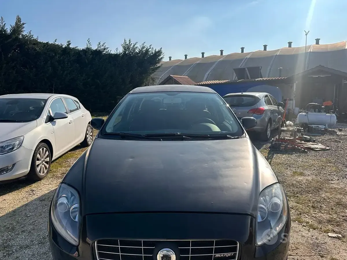 Usata Fiat Croma Dynamic 120 CV (88 kW) 2009 Nero Station wagon