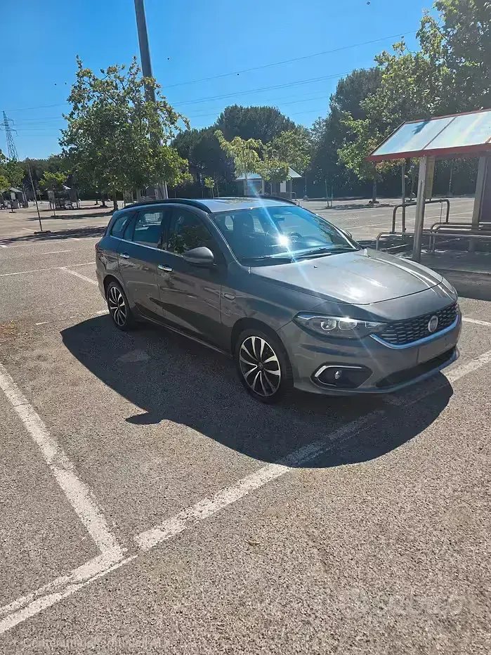 Usata Fiat Tipo Lounge 120 CV (88 kW) 2019 Grigio Station wagon