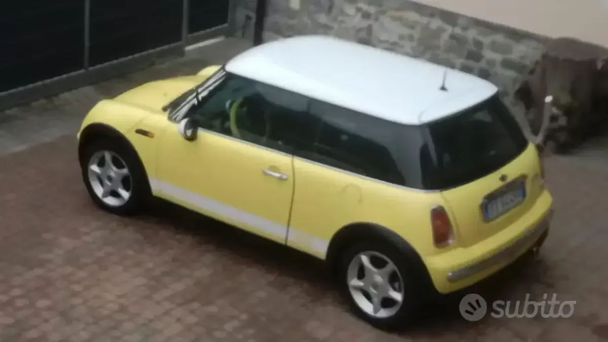 Usata Mini Cooper 116 CV (85 kW) 2002 Giallo Utilitaria