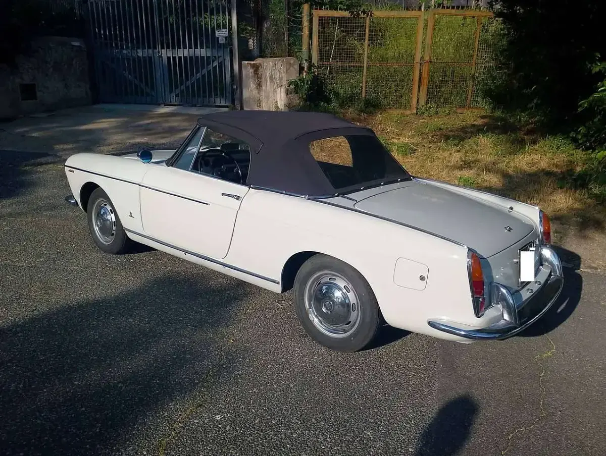 Usata Fiat 1500 71 CV (52 kW) 1965 Bianco Cabrio