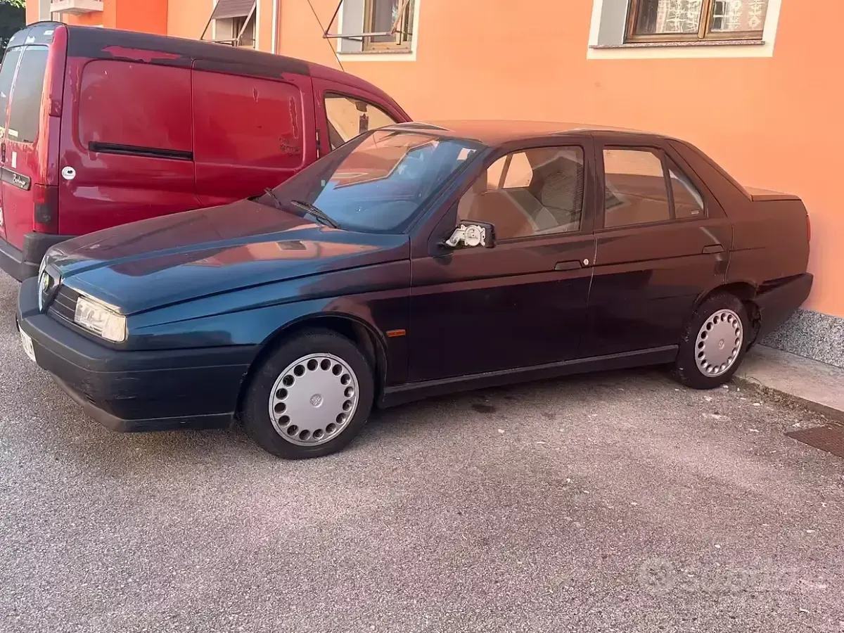 Usata Alfa Romeo 155 116 CV (85 kW) 1994 Berlina