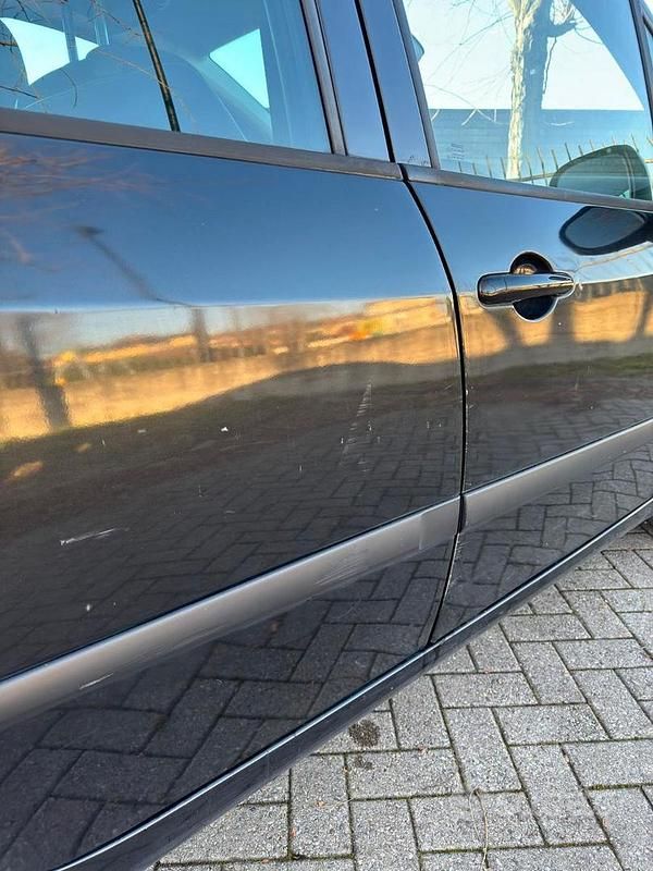 Usata Renault Modus 75 CV (55 kW) 2012 Nero Monovolume