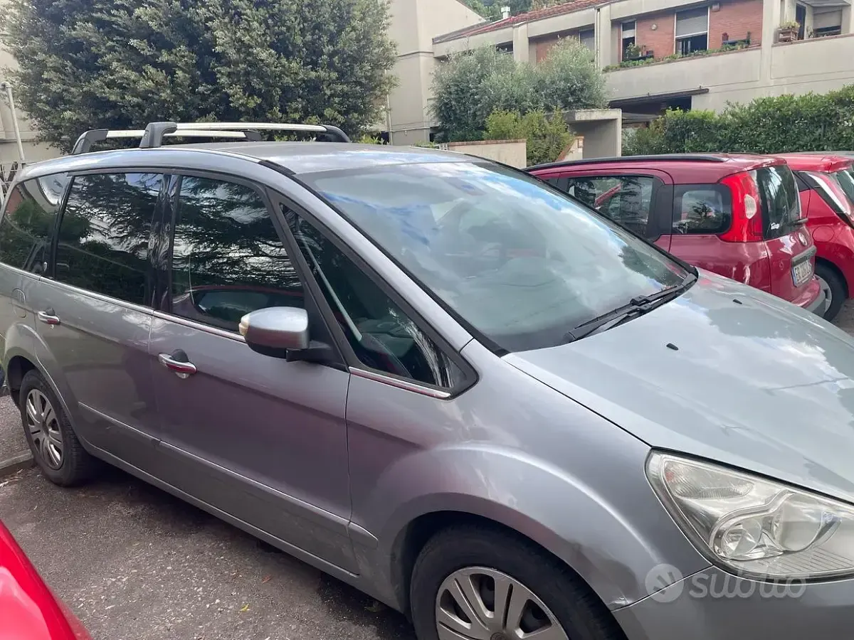 Usata Ford Galaxy 140 CV (102 kW) 2008 Grigio Monovolume