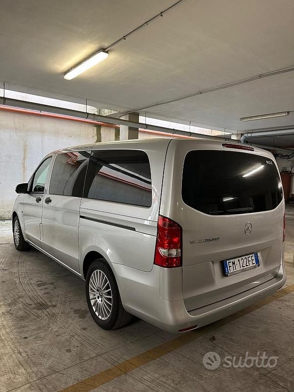 Usata Mercedes Vito 136 CV (100 kW) 2017 Grigio Furgone