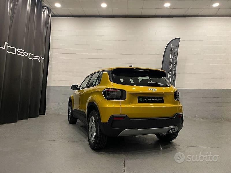 Uusi Jeep Avenger Altitude 101 HP (74 kW) 2025 Valkoinen Katumaasturi