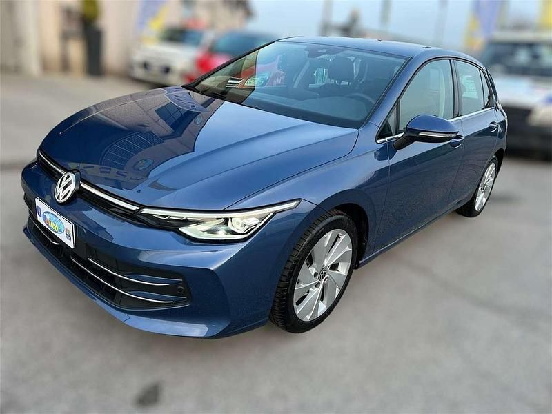 Usata VW Golf VIII Edition 150 CV (110 kW) 2025 Blu/azzurro Berlina