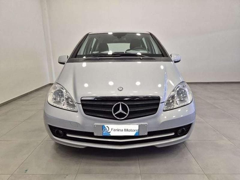 Usata Mercedes A160 Classic 82 CV (60 kW) 2011 Argento Berlina