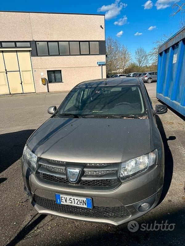 Usata Dacia Sandero 75 CV (55 kW) 2012 Berlina