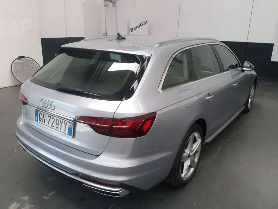 Usata Audi A4 Ambiente 204 CV (150 kW) 2023 Grigio Station wagon