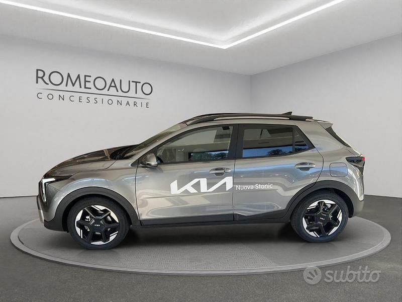 Nuova Kia Stonic Style 115 CV (84 kW) 2025 Grigio SUV