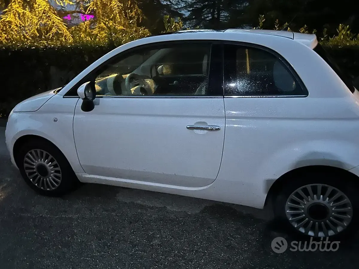 Usata Fiat 500 Lounge 69 CV (50 kW) 2009 Bianco Cabrio