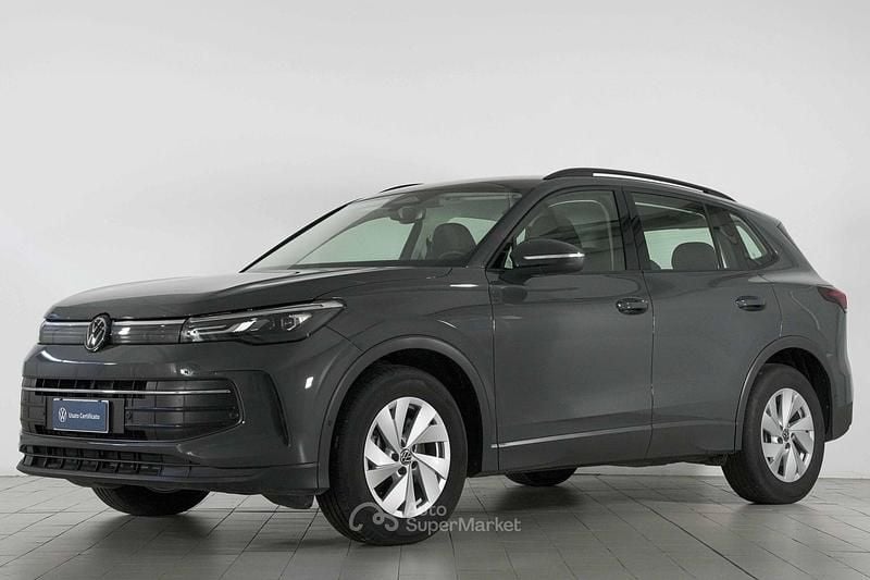 Usata VW Tiguan Life 150 CV (110 kW) 2025 Gray SUV