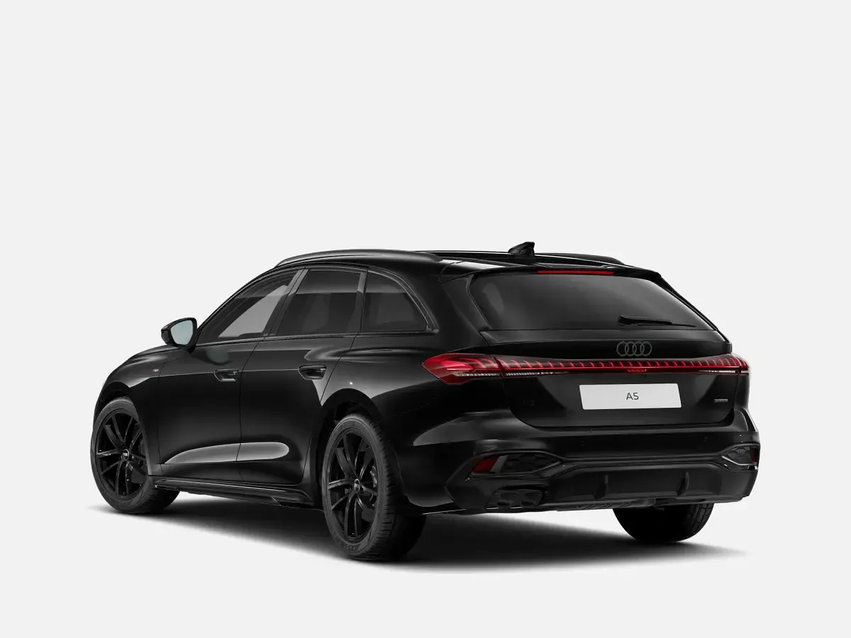 Nuova Audi A5 S-Line 204 CV (150 kW) 2026 Nero mythos metallizzato Station wagon