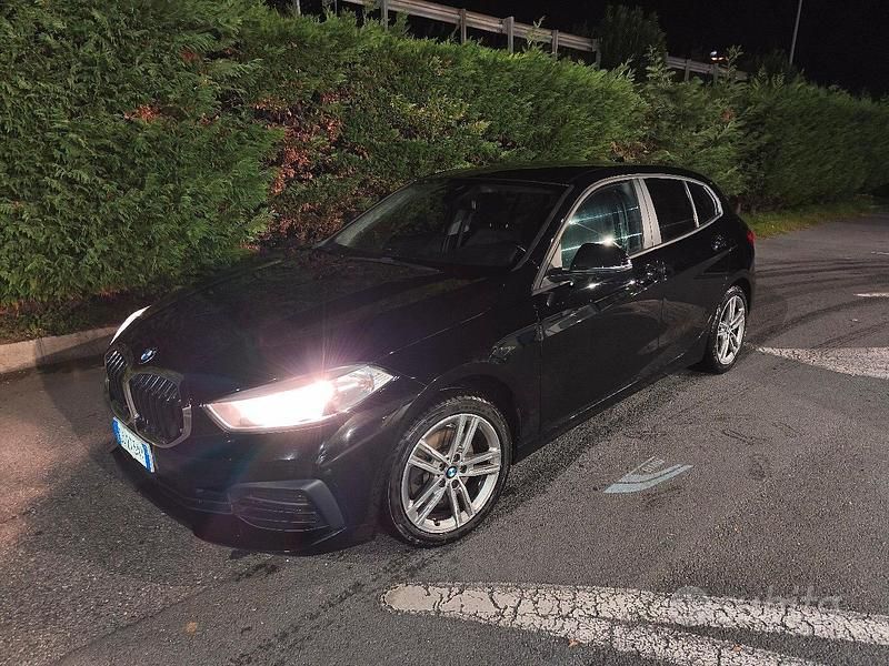 Usata BMW 116 Advantage 116 CV (85 kW) 2020 Nero Utilitaria