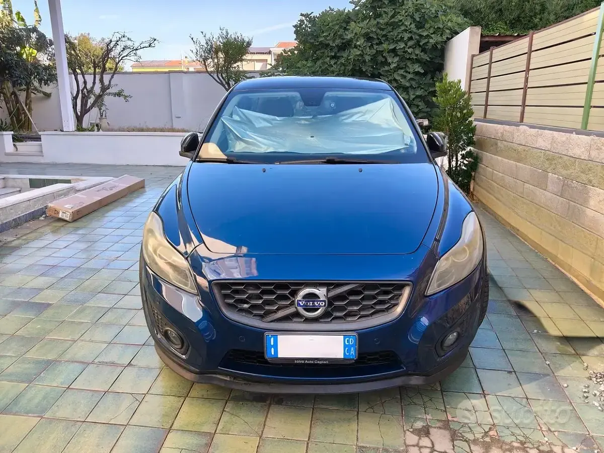 Usata Volvo C30 Summum 114 CV (83 kW) 2011 Bluazzurro Utilitaria