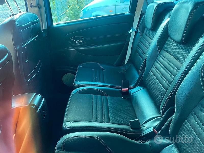 Usata Renault Scénic III 110 CV (80 kW) 2015 Monovolume