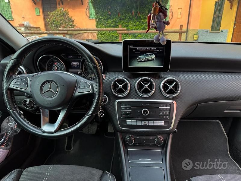 Usata Mercedes A180 Executive 122 CV (89 kW) 2016