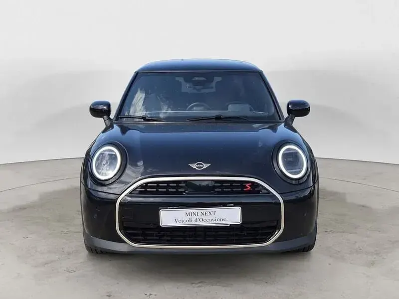 Usata Mini Cooper Favoured 204 CV (150 kW) 2024 Nero Utilitaria