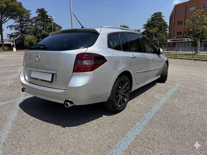 Usata Renault Laguna III 175 CV (128 kW) 2011 Grigio Station wagon