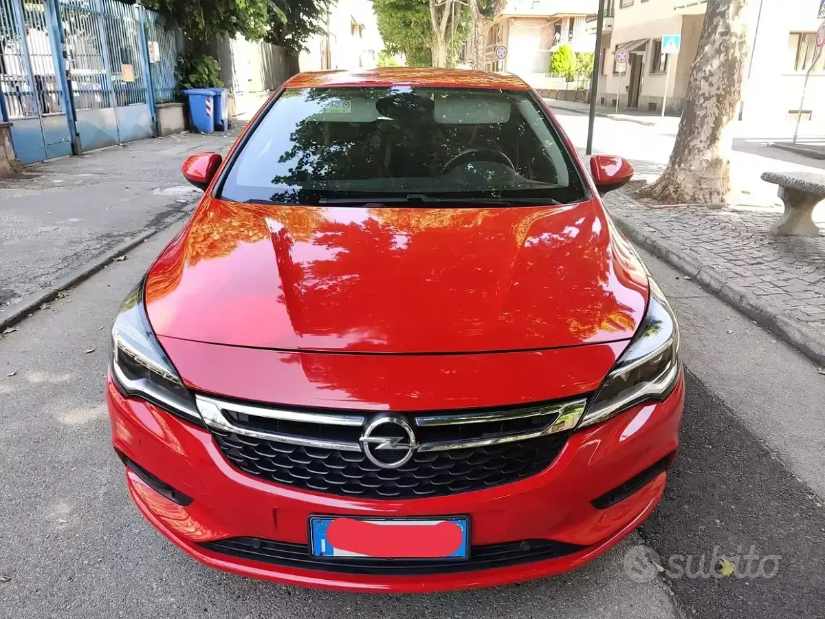 Usata Opel Astra Innovation 150 CV (110 kW) 2016 Rosso Berlina