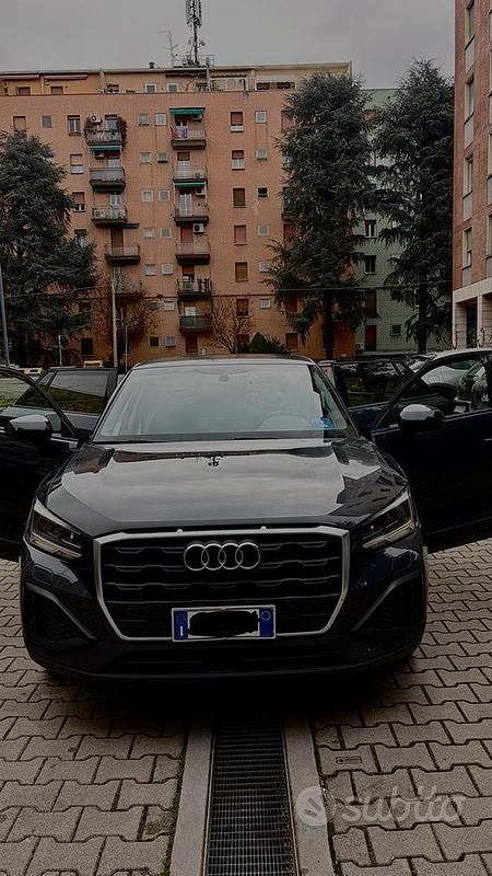 Usata Audi Q2 Business 116 CV (85 kW) 2021 Grigio SUV