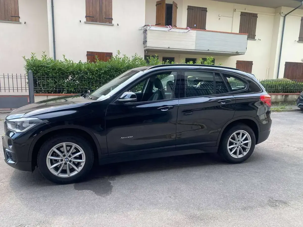 Usata BMW X1 150 CV (110 kW) 2017 Nero SUV