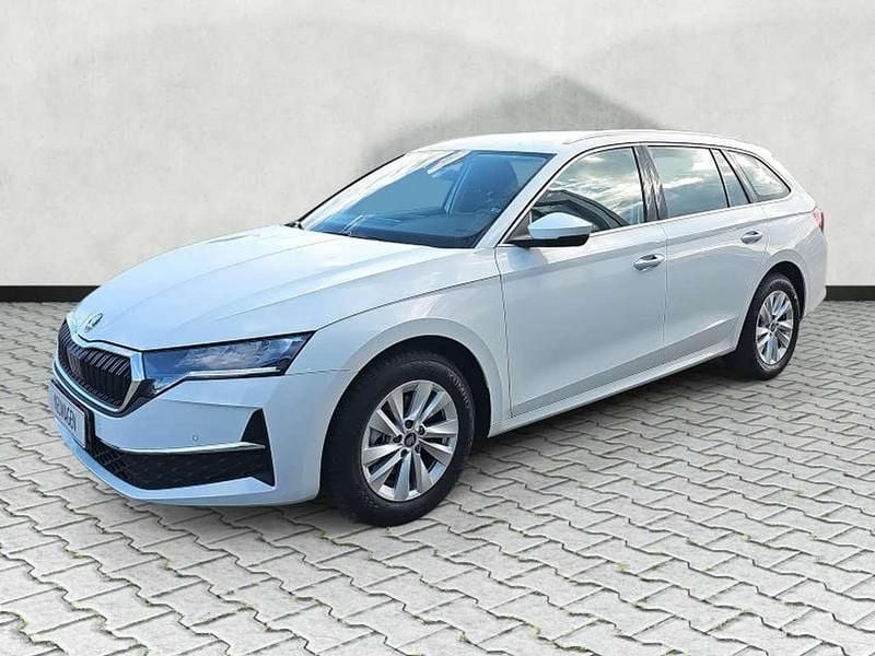 Bianco Usata 2025 Skoda Octavia Selection Station wagon | 22.869 € (Ottimo prezzo) - Immagine 1/4