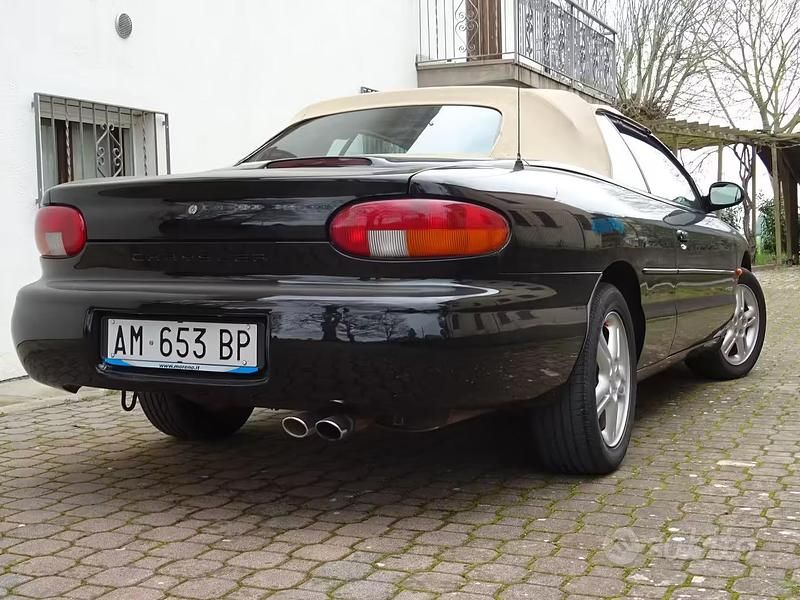 Usata Chrysler Stratus 133 CV (97 kW) 1996 Blu Cabrio