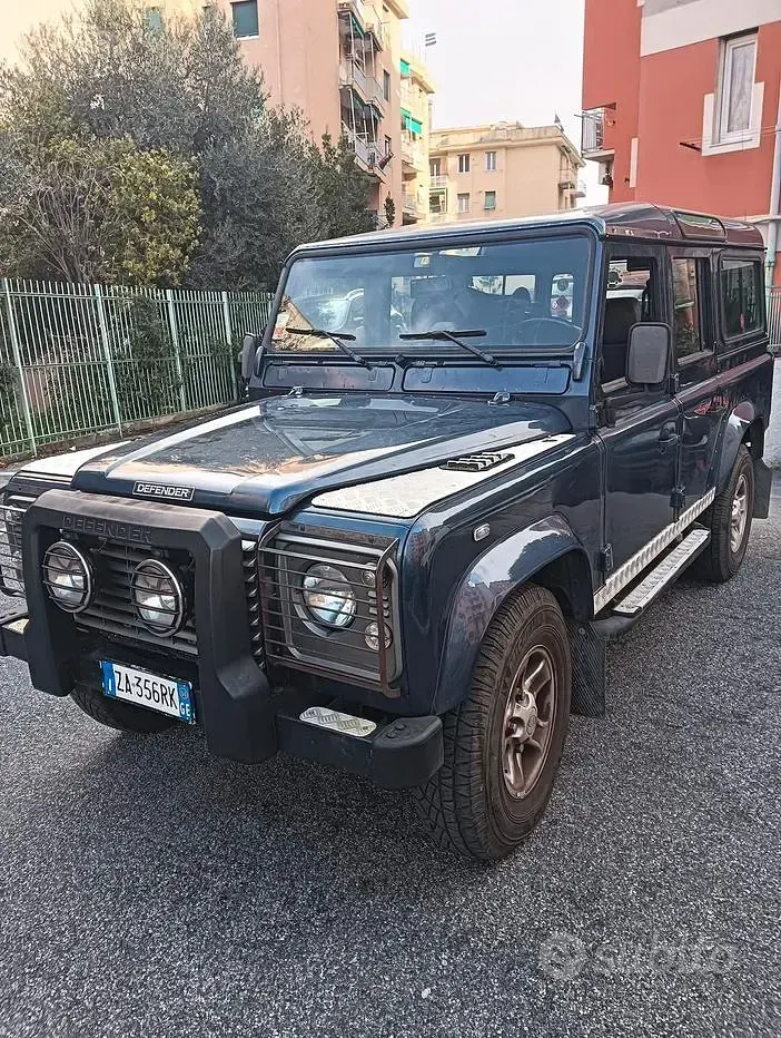 Usata Land Rover Defender 122 CV (89 kW) 2004 Bluazzurro Station wagon