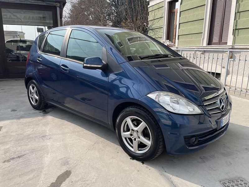 Usata Mercedes A150 Elegance 95 CV (69 kW) 2008 Blu/azzurro Monovolume