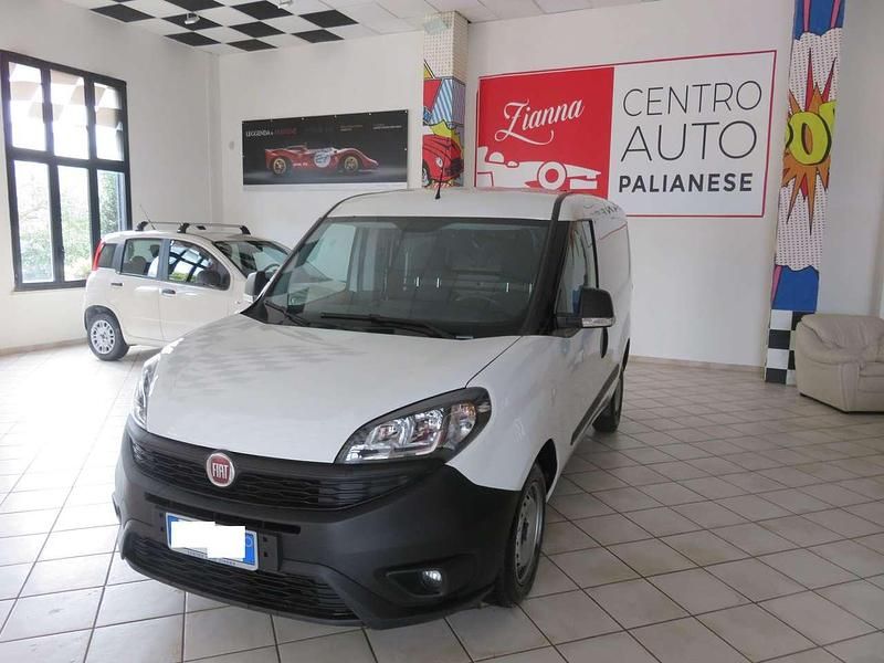 Usata Fiat Doblò Business 105 CV (77 kW) 2022 Bianco Monovolume