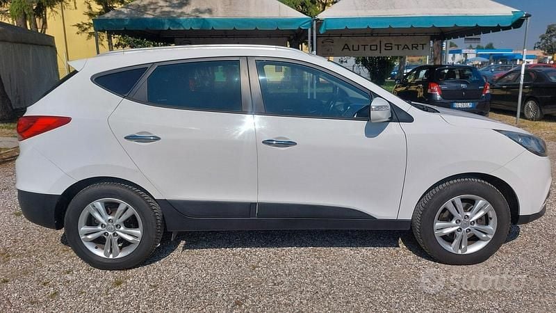 Usata Hyundai ix35 Style 116 CV (85 kW) 2011 Bianco SUV