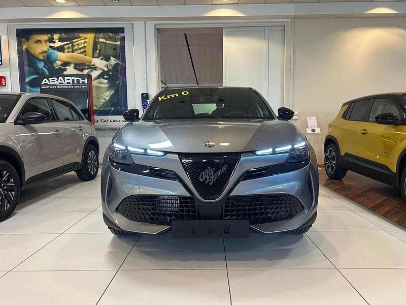 Nuova Alfa Romeo Junior 136 CV (100 kW) 2025 Grigio SUV