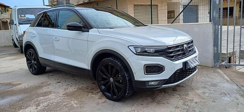 Usata VW T-Roc Edition 116 CV (85 kW) 2020 Bianco SUV