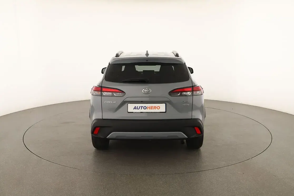 Usata Toyota Corolla Cross Trend 197 CV (144 kW) 2024 Grigio SUV