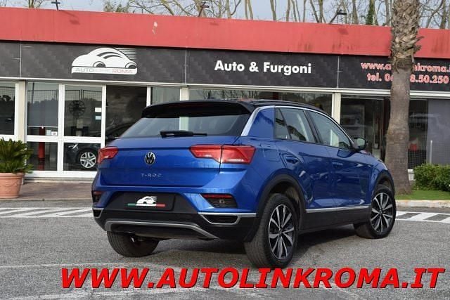 Usata VW T-Roc Style 110 CV (80 kW) 2021 Blu/nero / metallizzato SUV