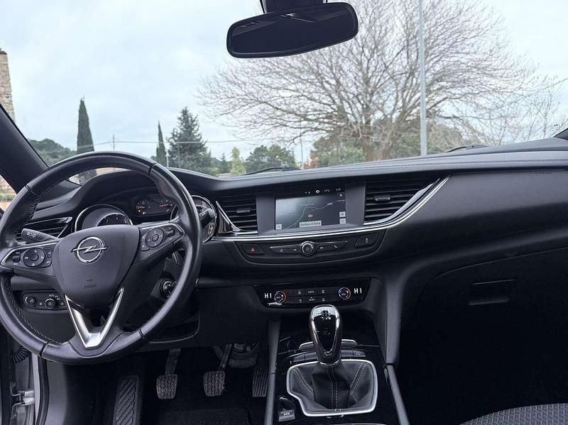 Usata Opel Insignia Business Edition 122 CV (89 kW) 2021 Argento Station wagon