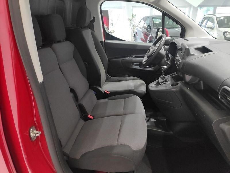 Usata Opel Combo Edition 130 CV (95 kW) 2019 Rosso Monovolume