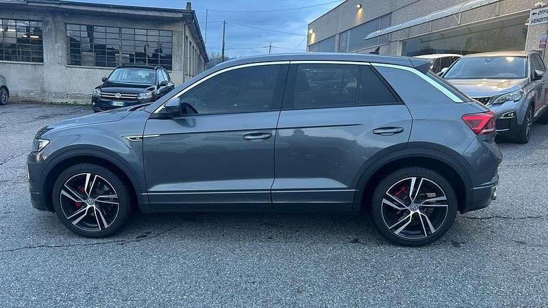 Usata VW T-Roc R-line 116 CV (85 kW) 2020 Grigio SUV