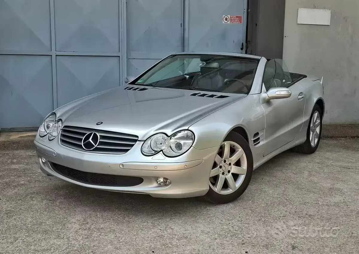 Usata Mercedes SL350 245 CV (180 kW) 2005 Cabrio