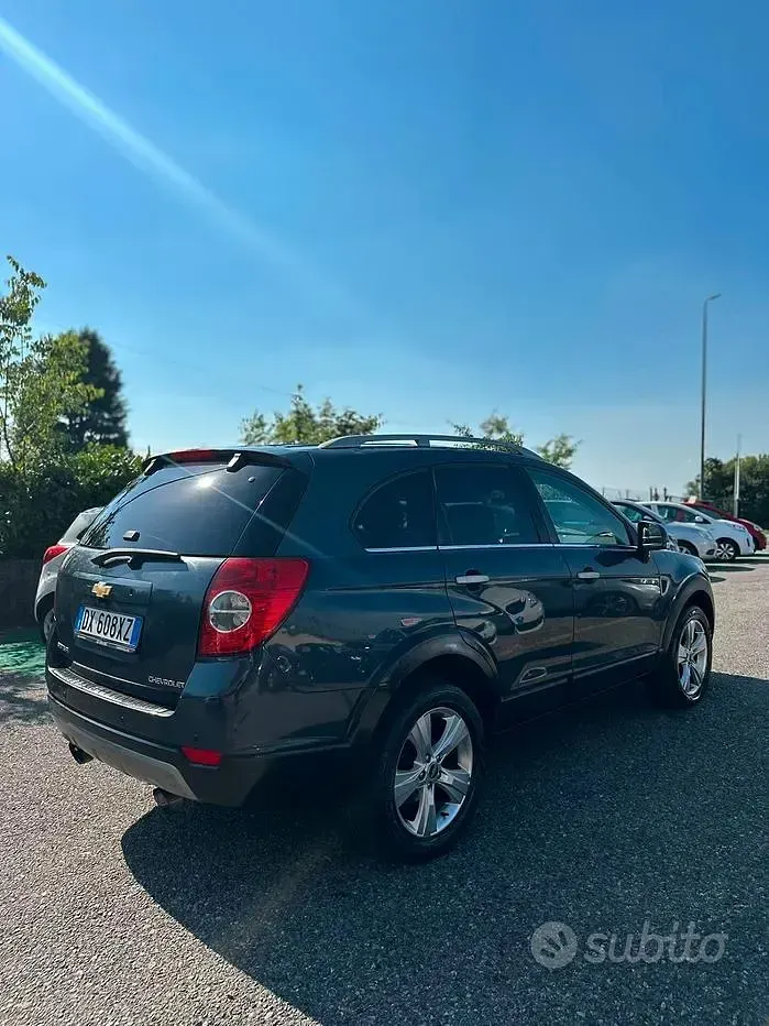 Usata Chevrolet Captiva 150 CV (110 kW) 2009 Nero SUV