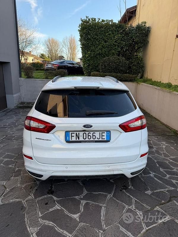 Usata Ford Mondeo ST-Line 150 CV (110 kW) 2018 Bianco Station wagon