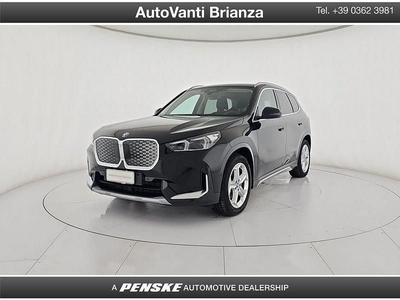 Usata BMW iX1 Luxury Line 150 kW (204 CV) 2024 Nero SUV