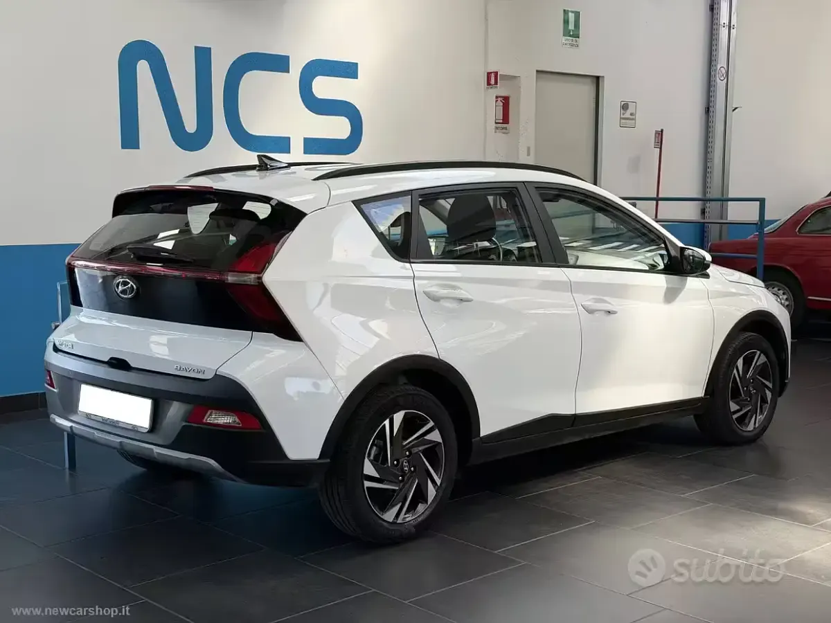 Usata Hyundai Bayon 84 CV (61 kW) 2023 Bianco SUV