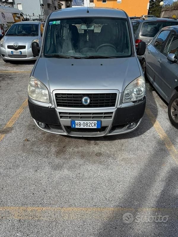 Begagnad Fiat Doblò 120 HK (88 kW) 2007 Minibuss