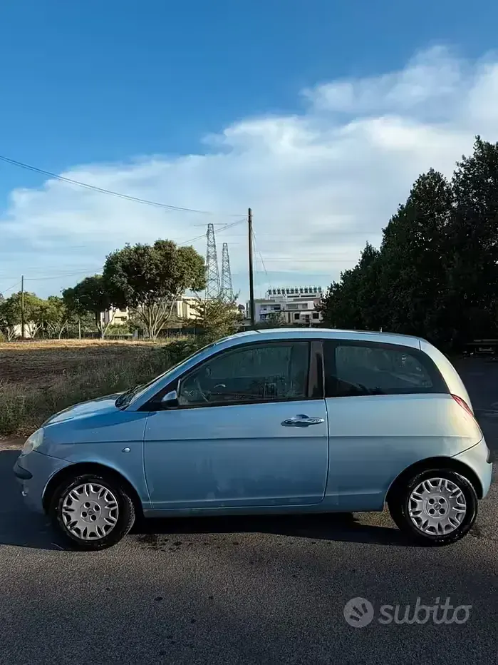 Usata Lancia Ypsilon 69 CV (50 kW) 2006 Utilitaria