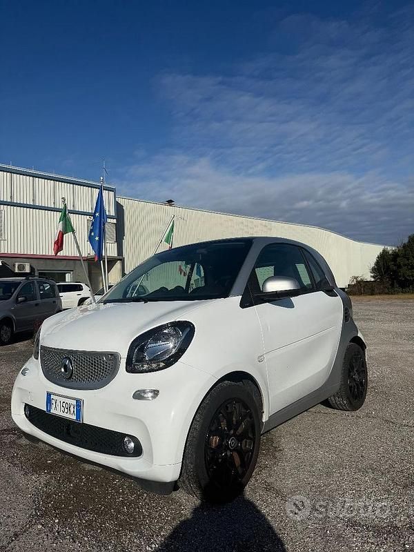 Usata Smart ForTwo Coupé 90 CV (66 kW) 2019 Bianco Coupé